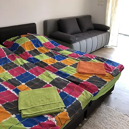 Apartment Parti